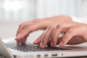 AI writing aumenta l'efficienza
